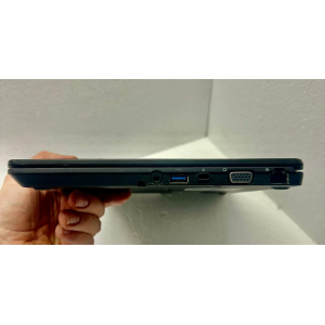|RENOVATIO| REFURBISHED PC NOTEBOOK FUJITSU LIFEBOOK U7311 13,3"| INTEL CORE I7-1165G7 | RAM 16GB DDR4 (1X8) | SSD 512GB M.2 NVME | WEBCAM | WIFI | WINDOWS 11 PRO | GRADO A- |