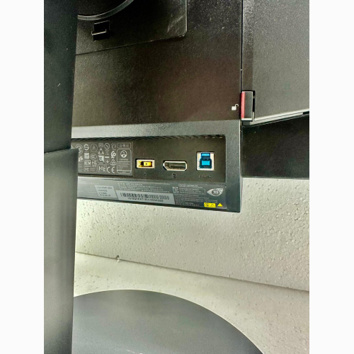 |RENOVATIO| REFURBISHED MONITOR LED 24" POLLICI LENOVO THINKCENTRE TINY-IN-ONE 24 GEN 3 FULL HD | INGRESSO DISPLAY PORT | NERO | GRADO AB | ATTACCO VESA + SUPPORTO TINY + WEBCAM E AUDIO INTEGRATI