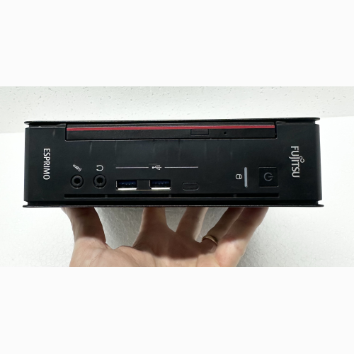 |RENOVATIO| PC REFURBISHED USFF MINI FUJITSU Q558 | INTEL CORE I5-9500T | RAM 8GB DDR4 | SSD 256GB SATA 2,5  | LETTORE DVD | WINDOWS 11 | (DVI-D - DISPLAY PORT) | GRADO AB |